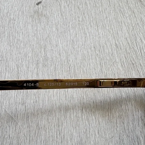 CHANEL Gold Frame with Brown Lenses Sunglasses - Picture 3 of 6